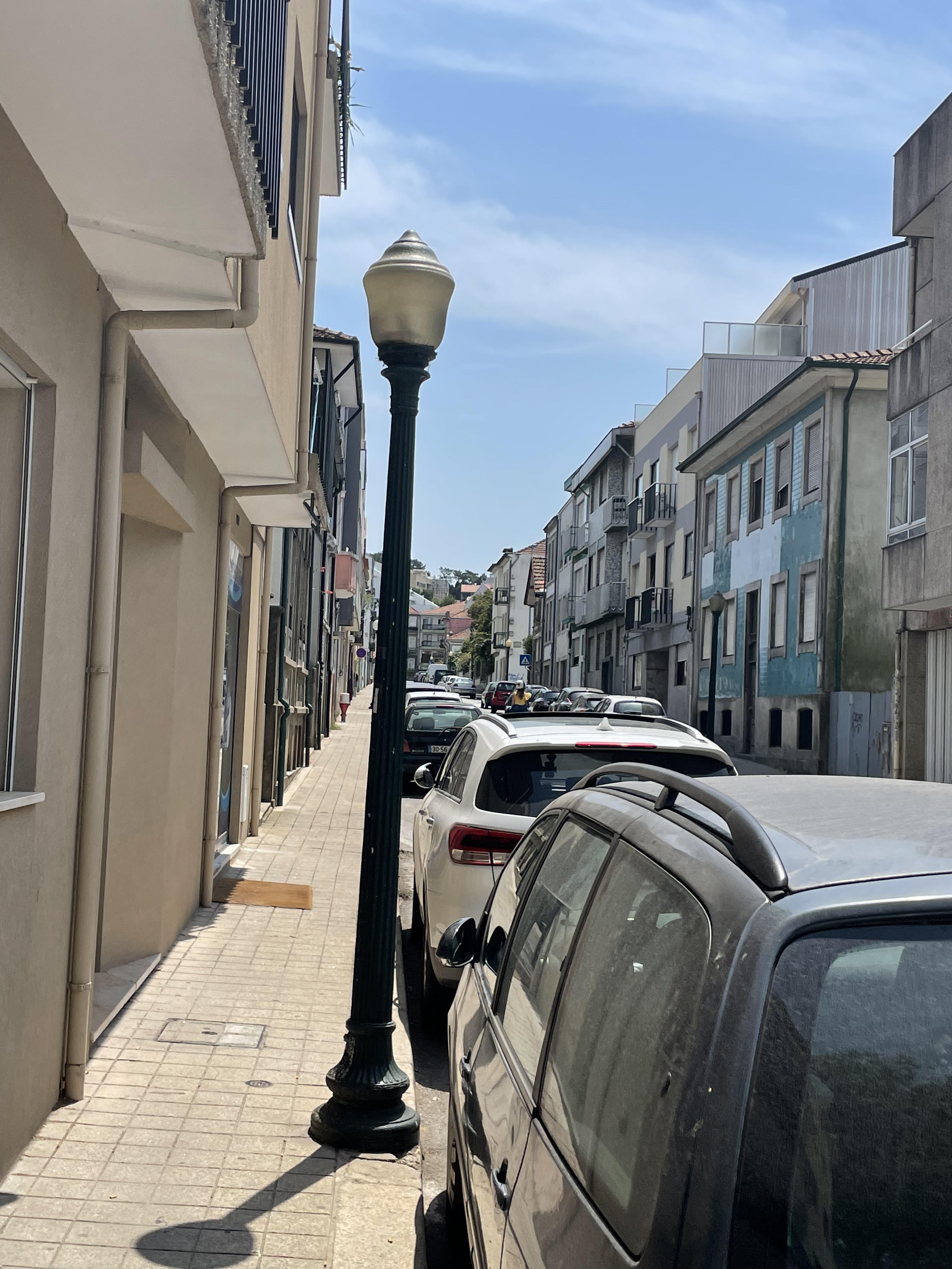  An aesthetically pleasing picture of a street in Porto, Portugal.